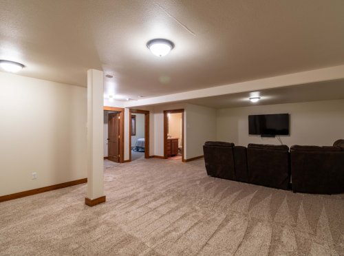 21 Jim Parrent Ln_ (45)
