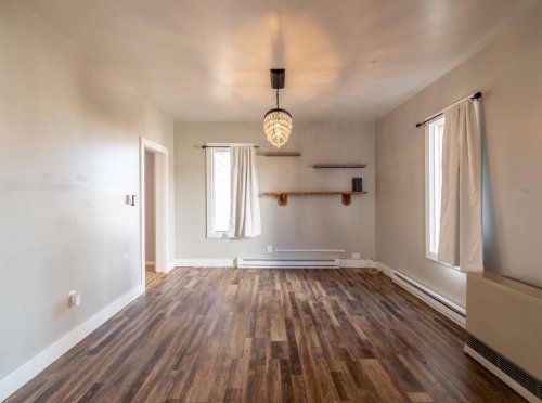 412 E. 4th_ (16)