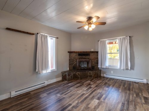 412 E. 4th_ (18)