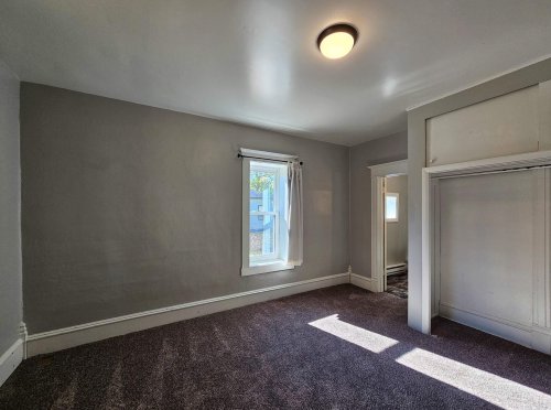 412 E. 4th_ (31)