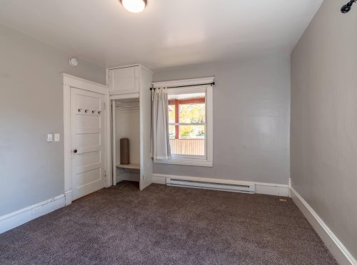 412 E. 4th_ (32)