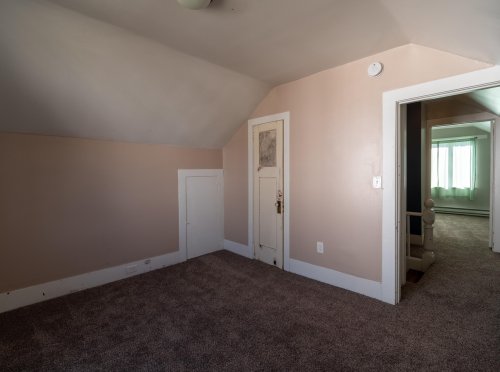 412 E. 4th_ (42)