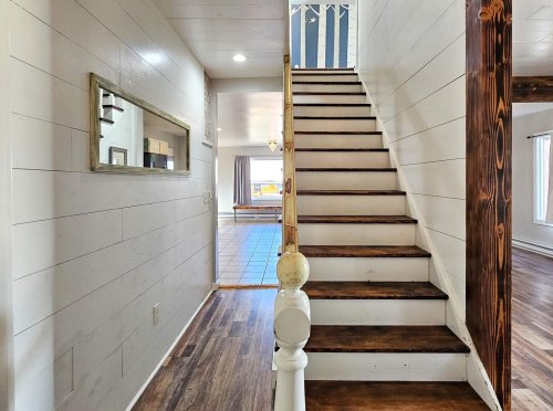 412 E. 4th_ (8)