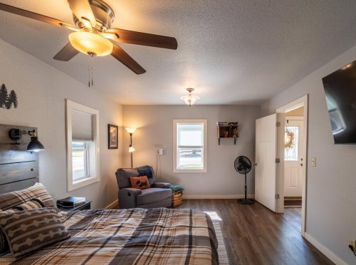 508 E 4th_ (34)