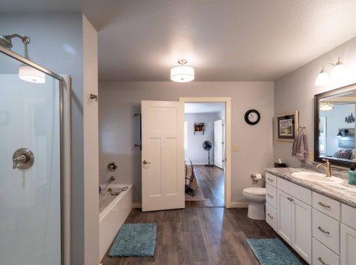 508 E 4th_ (37)