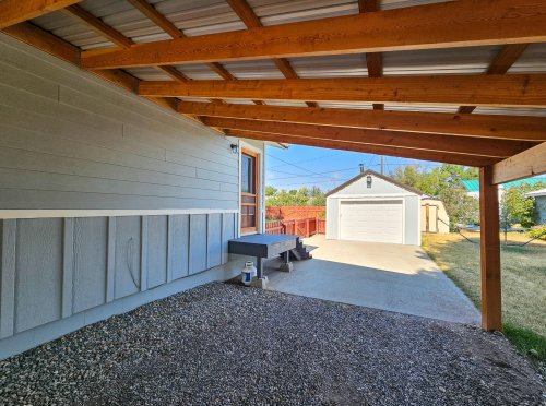 508 E 4th_ (70)