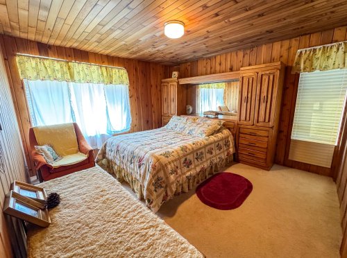 Hahn Creek Cabins_ (18)